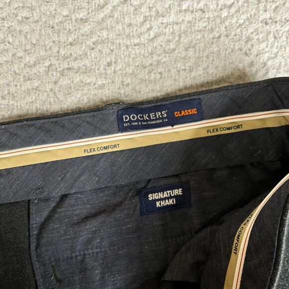 Dockers Signature Khaki Lux Classic Fit Pants Mens 42x32 Flex Comfort Waistband - Picture 7 of 16